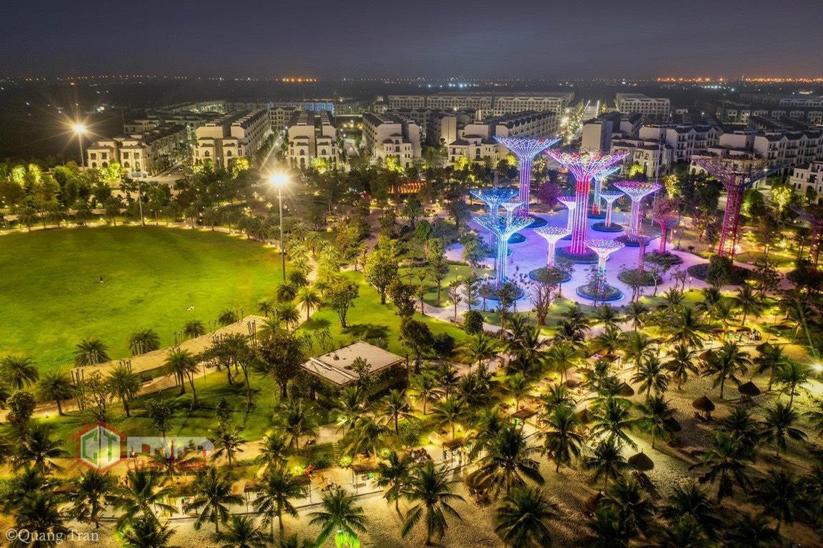Hình công viên Grand Park về đêm - Ảnh Quang Tran.